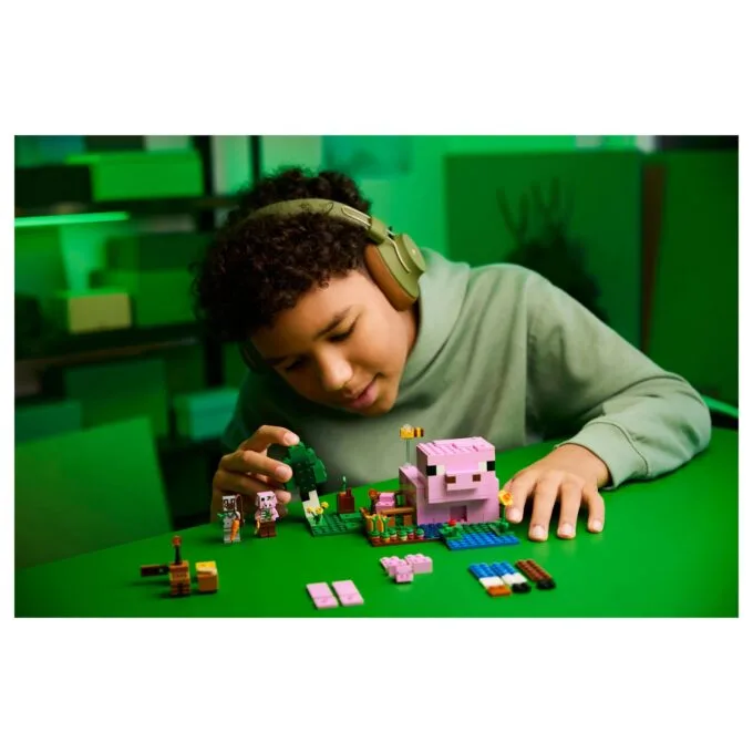 LEGO 21268 Minecraft Das Babyschwein-Haus — image 13