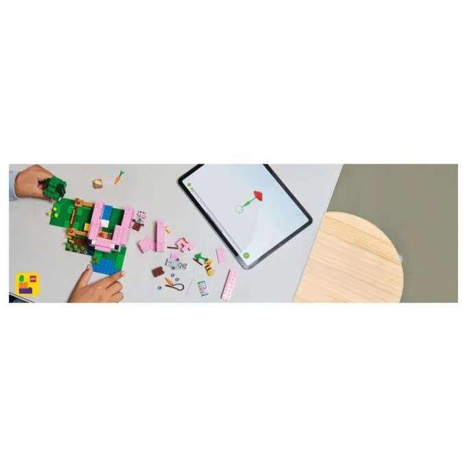 LEGO 21268 Minecraft Das Babyschwein-Haus — image 10
