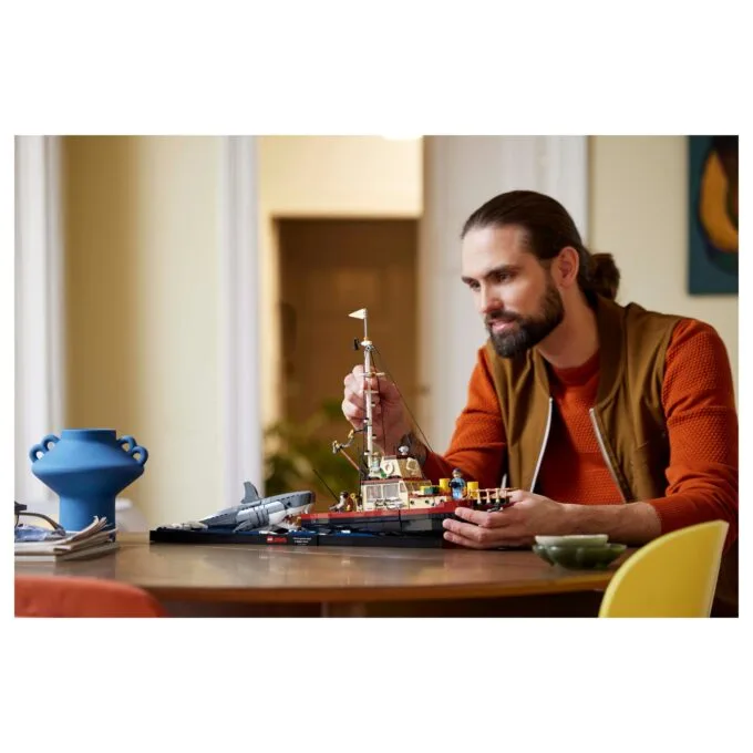LEGO 21350 Ideas Der weie Hai — image 24