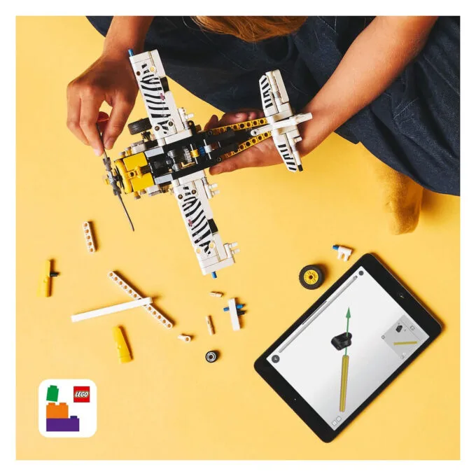 LEGO 42198 Technic Propellerflugzeug — image 11