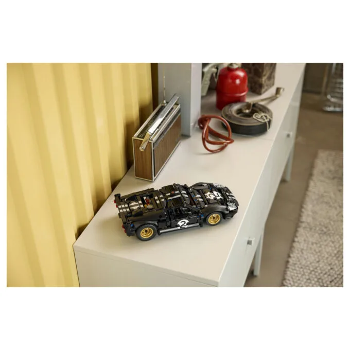 LEGO 42223 Technic 1966 Ford GT40 MKII Rennwagen — image 20