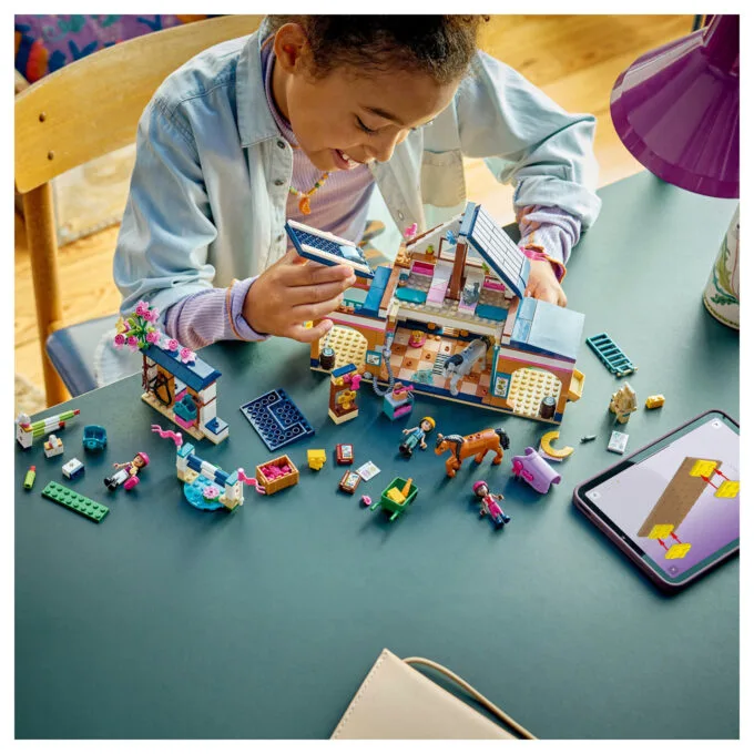 LEGO 42688 Friends Pferdestall und Reitschule — image 23
