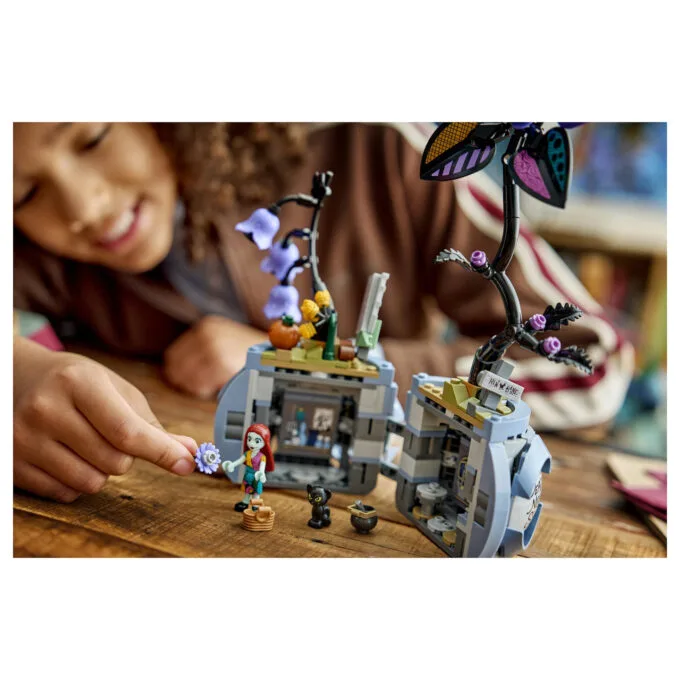 LEGO 43288 Disney Sallys Blumentopf — image 22