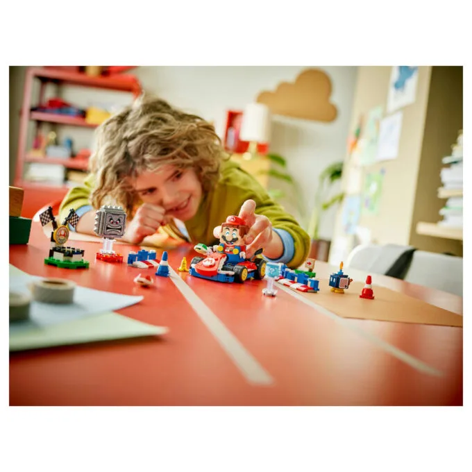 LEGO 72043 Super Mario - Mario Kart: Interaktiver LEGO Mario & Standard-Kart — image 22