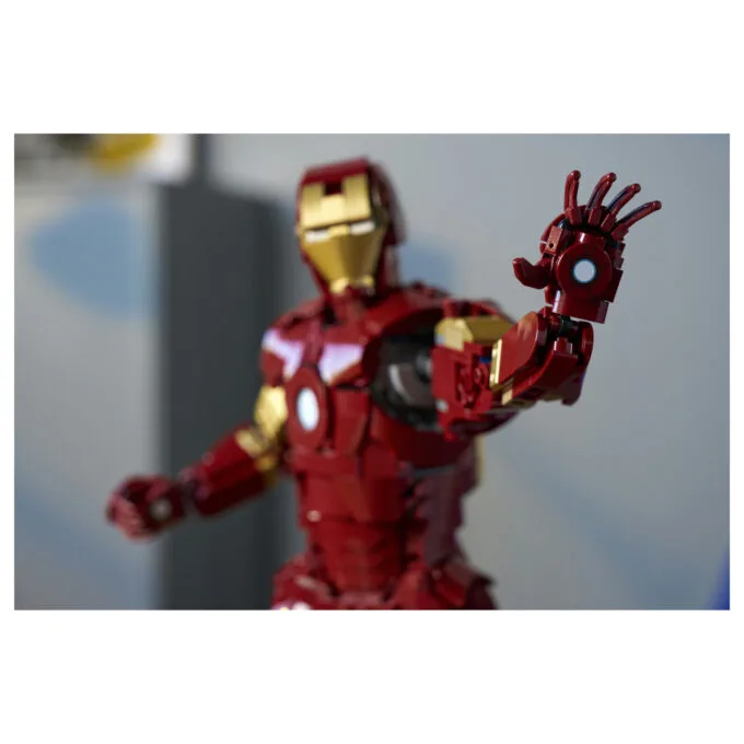 LEGO 76344 Marvel Super Heroes Iron Man Mark 3 Sammleredition — image 9