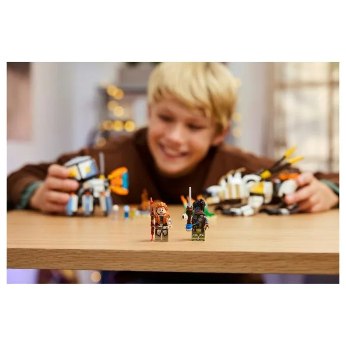 LEGO 77037 Horizon Adventures Aloy und Varl vs. Panzerwanderer und Sgezahn — image 24