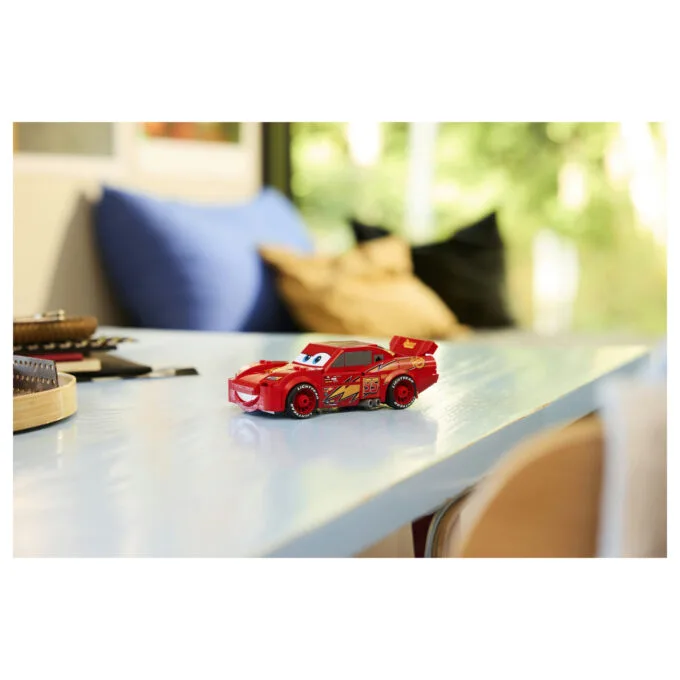 LEGO 77255 Speed Champions Lightning McQueen — image 16