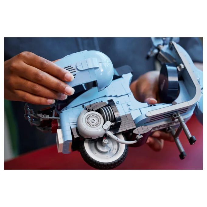 LEGO Creator Expert Vespa 10298 — image 13