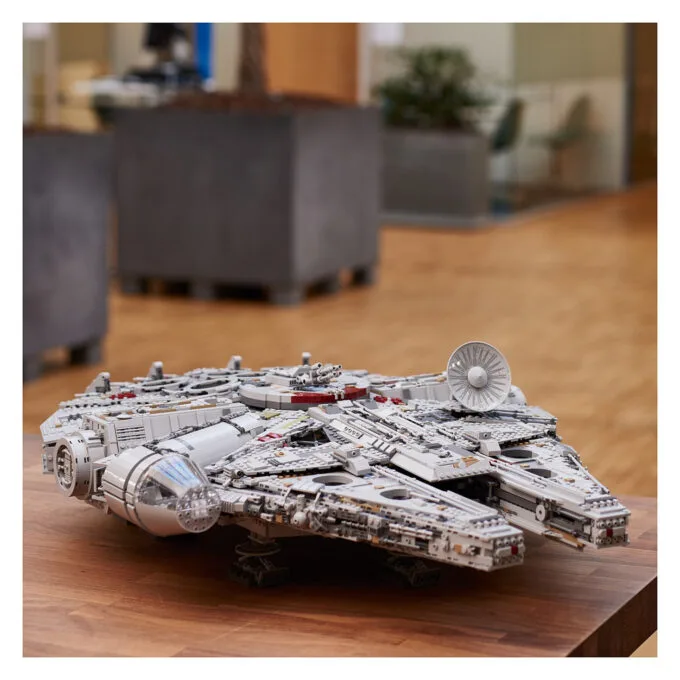 LEGO Star Wars - Millennium Falcon — image 6
