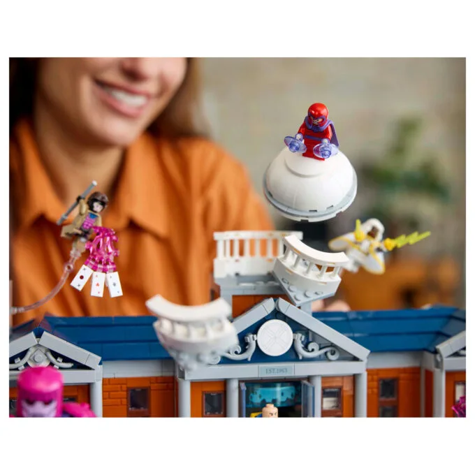 LEGO Super Heroes 76294 X-Men: X-Mansion — image 18