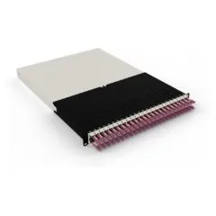Patchbox patchbox.one Kabeleinzugssystem 30RU OM4 (1.8 m) mit 24 Kassetten. LWL OM4. LC-LC. Kabel erikaviolett