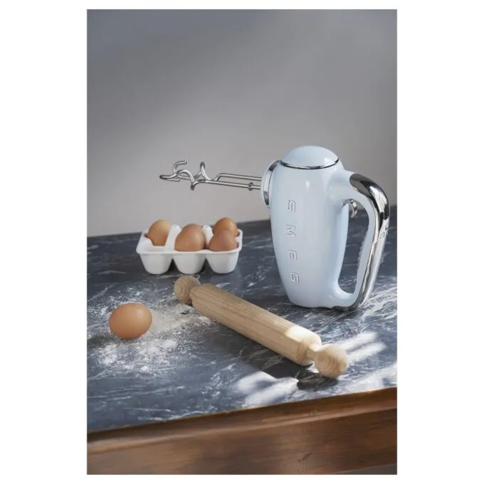 SMEG HMF01PBEU Handmixer im 50er Jahre Retro Design Pastellblau — image 13