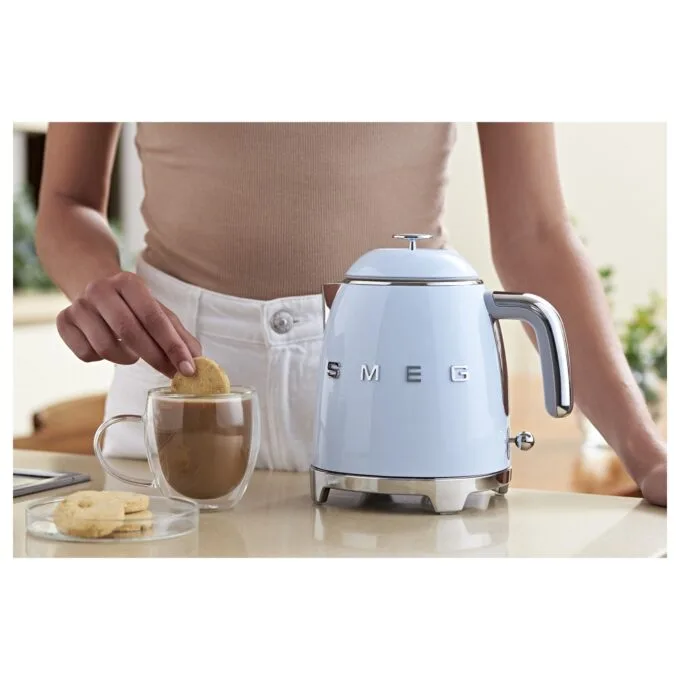 SMEG KLF05PBEU Mini Wasserkocher Blau — image 24