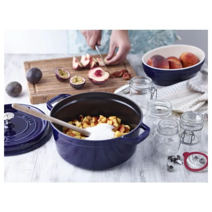 Staub La Cocotte 24cm rund dunkelblau. Gusseisen — image 6