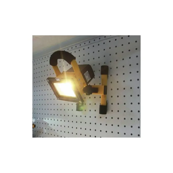 Synergy 21 LED AKKU Baustrahler 10W zub. Magnetfüsse — image 2