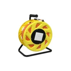 Synergy21 Kabeltrommel. CAT6A. 90m. CAT7A Rohkabel S-STP(S FTP). mit 1x Buchse Stecker RJ45(CAT6A). LSZH.