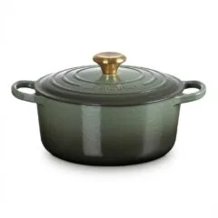 Le Creuset Signature roaster around 24 cm thyme