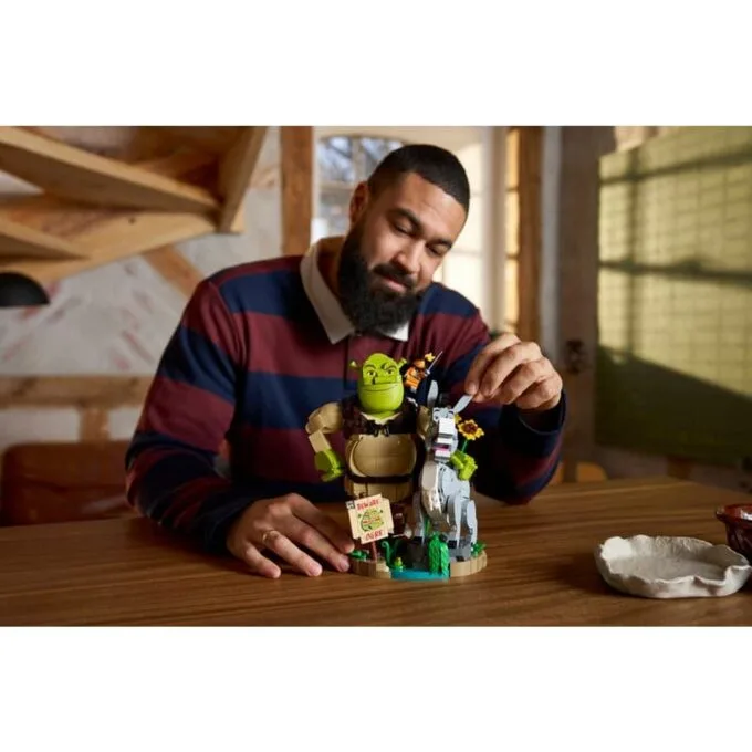 LEGO 72423 Shrek and a donkey to build — image 7