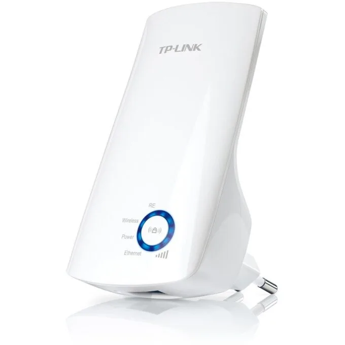 300Mbps Universal Wireless N Range Extender,Wall Mount, 2.4GHz, 300Mbps, 802.11b/g/n internal antennas Range Extender Button — image 2