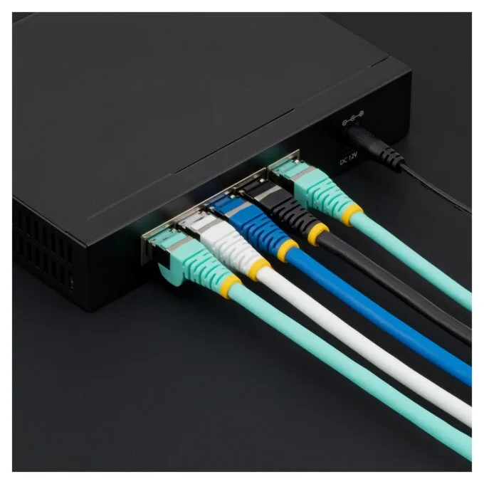 StarTech.com NLBK-3M-CAT6A-PATCH networking cable — image 5