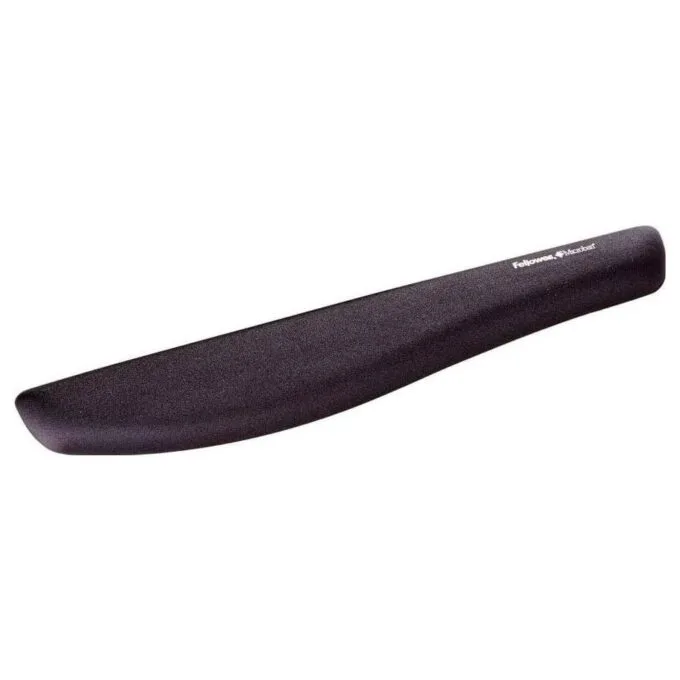 Fellowes PlushTouch black - in front of keyboard — image 1